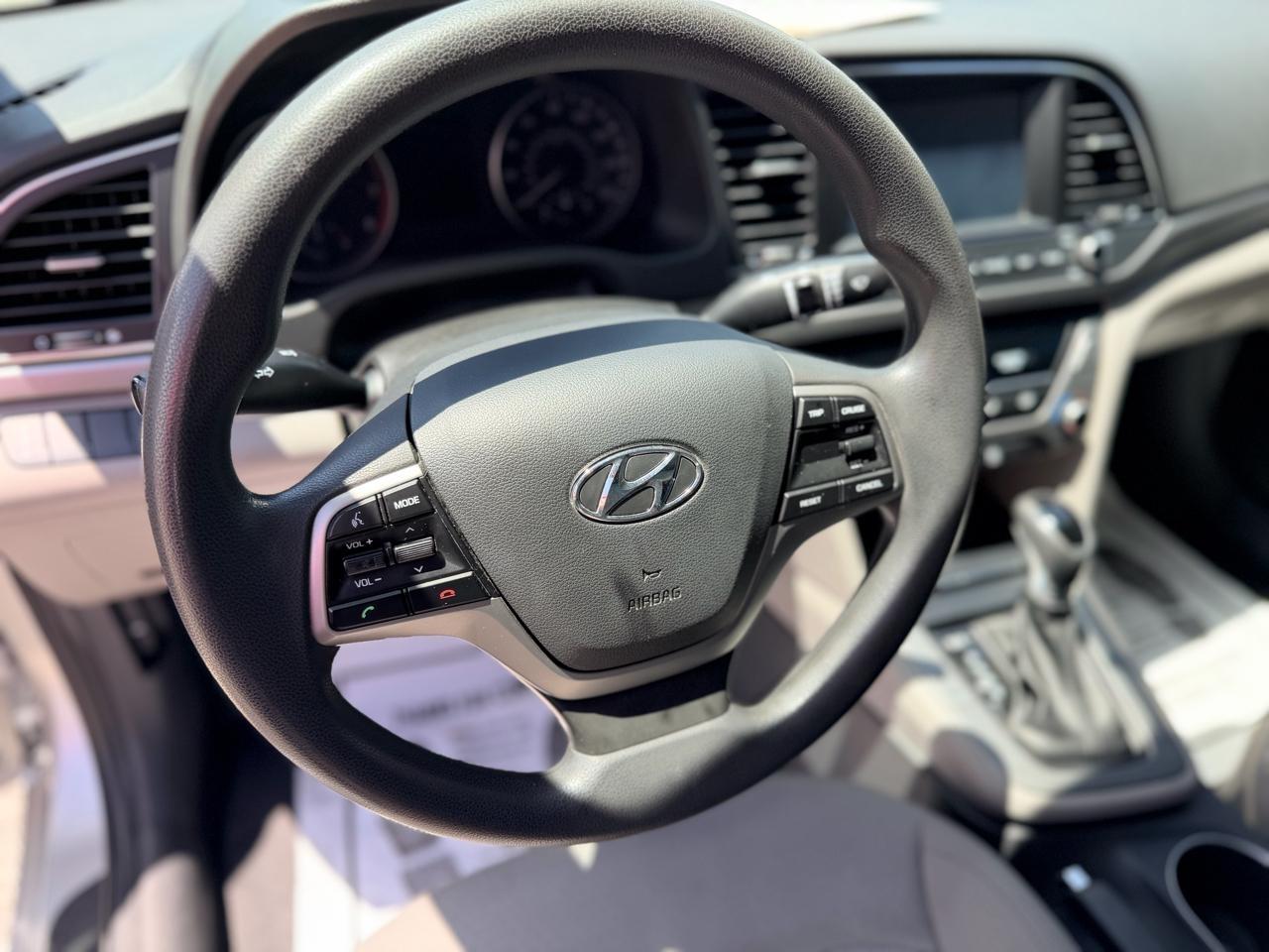 Hyundai Elantra  2017