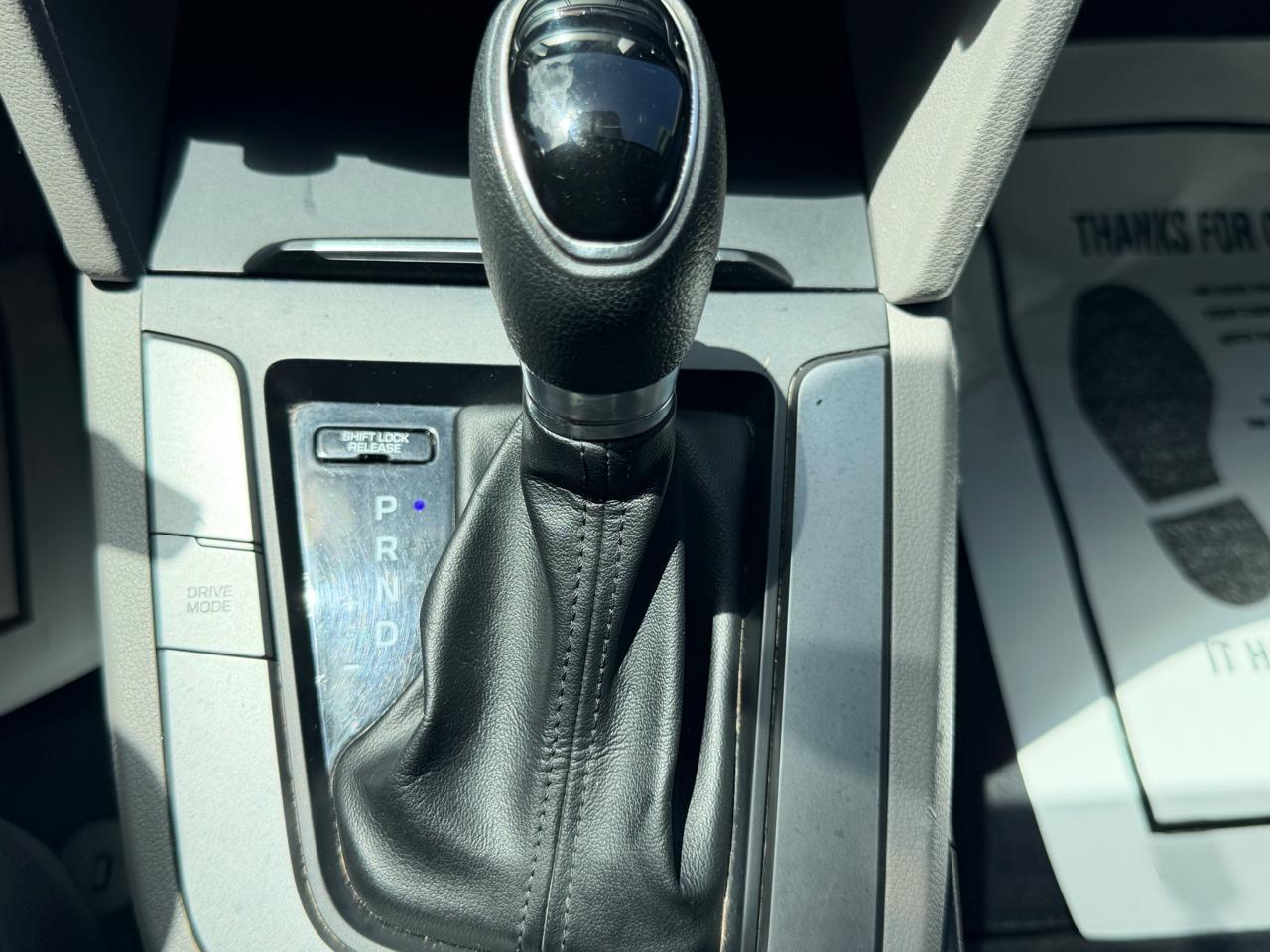 Hyundai Elantra  2017