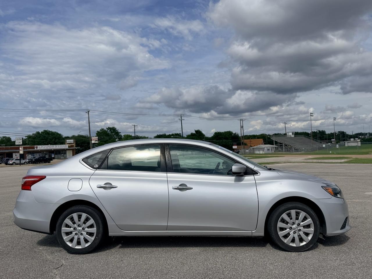 Nissan Sentra  2017