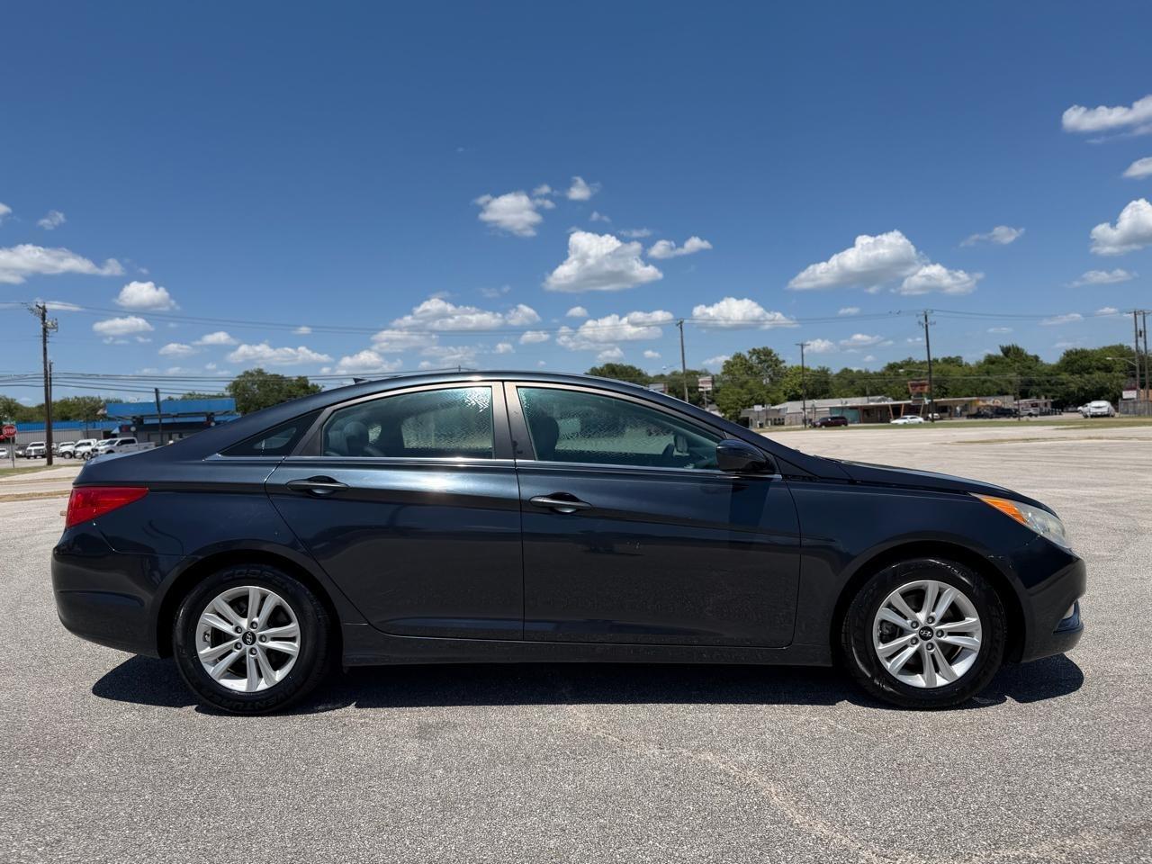 Hyundai Sonata  2013