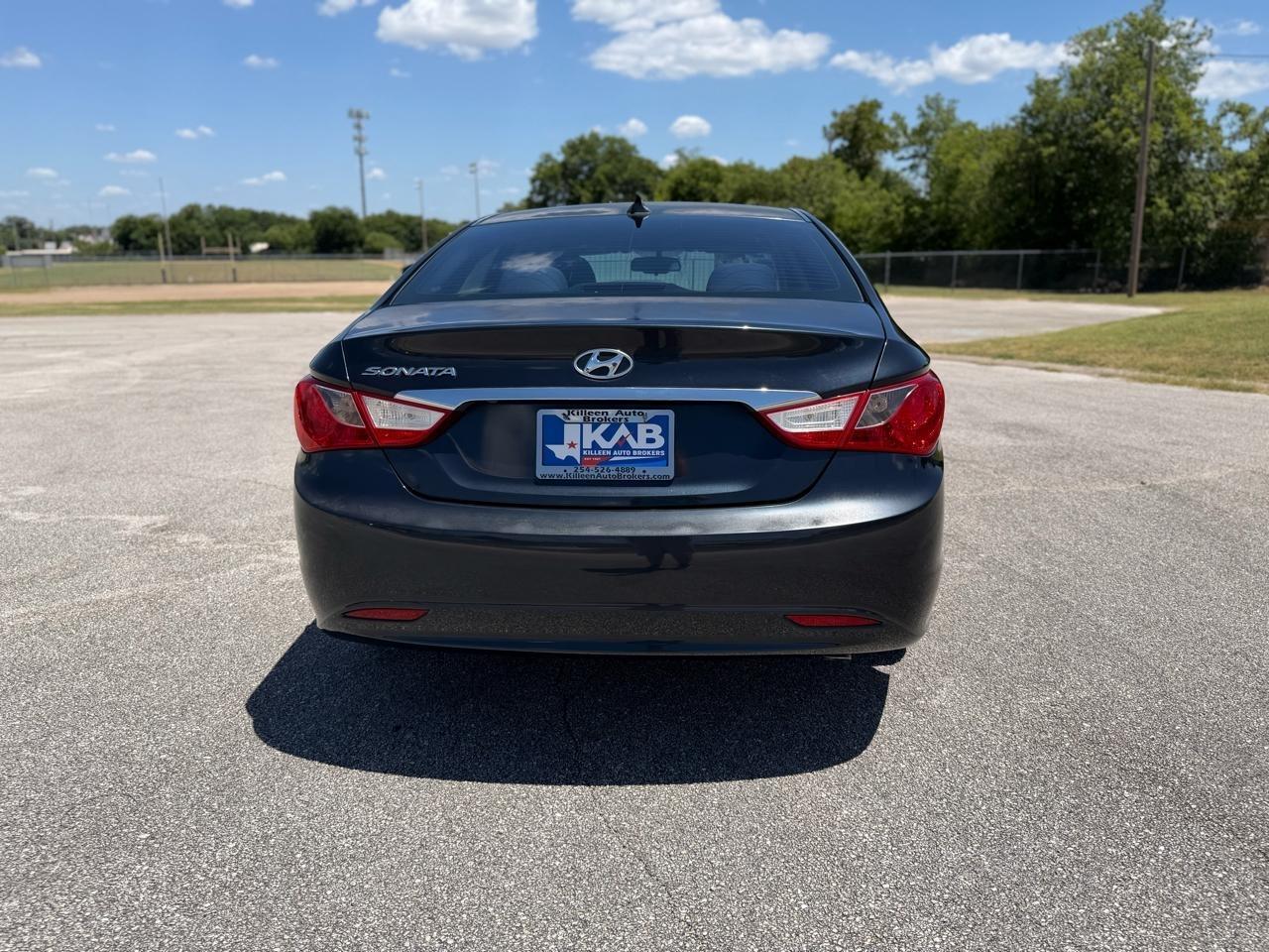 Hyundai Sonata  2013