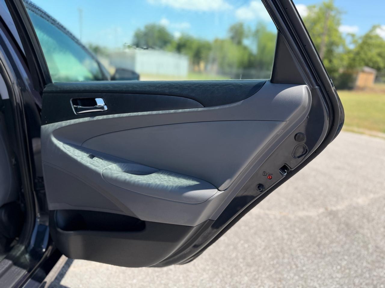 Hyundai Sonata  2013