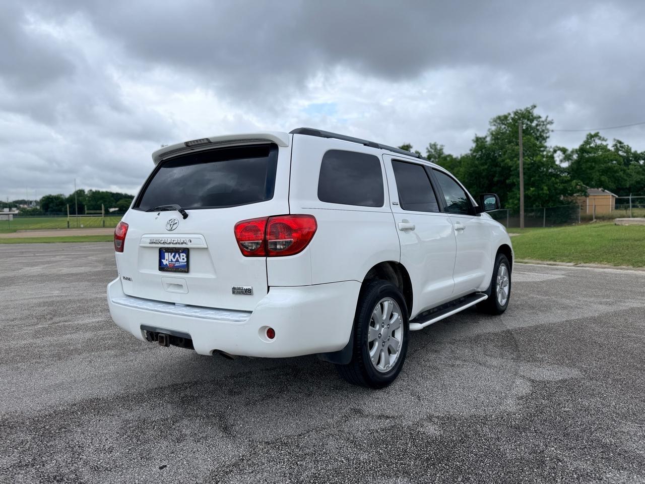 Toyota Sequoia  2008