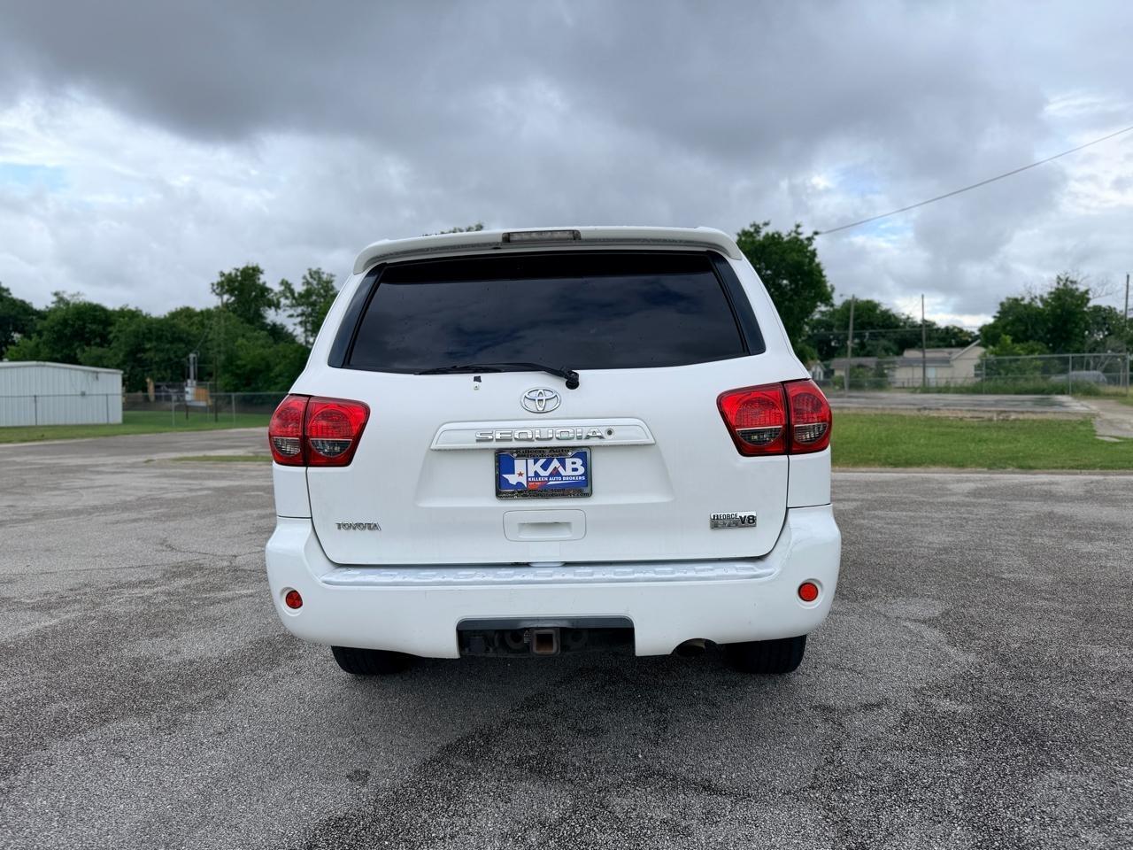 Toyota Sequoia  2008