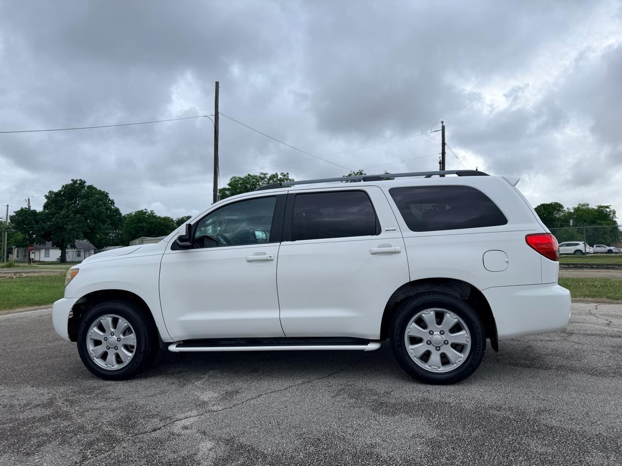 Toyota Sequoia  2008