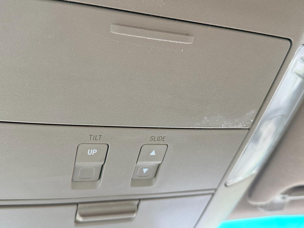 Toyota Sequoia  2008