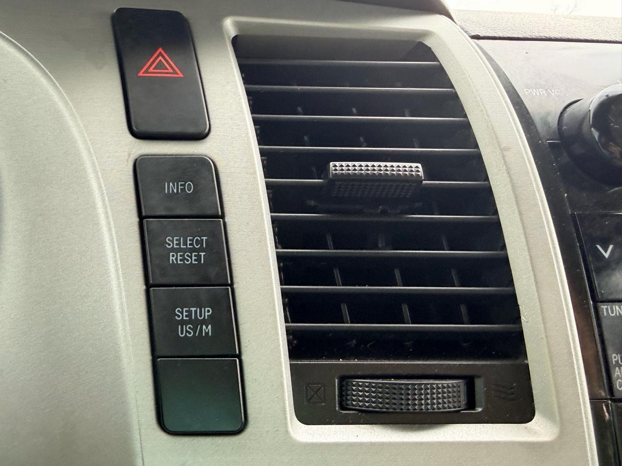 Toyota Sequoia  2008