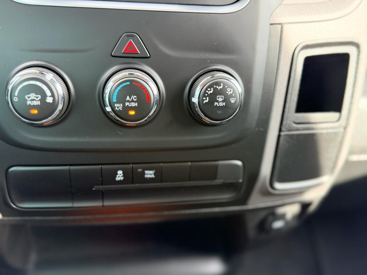RAM 1500 Classic  2024