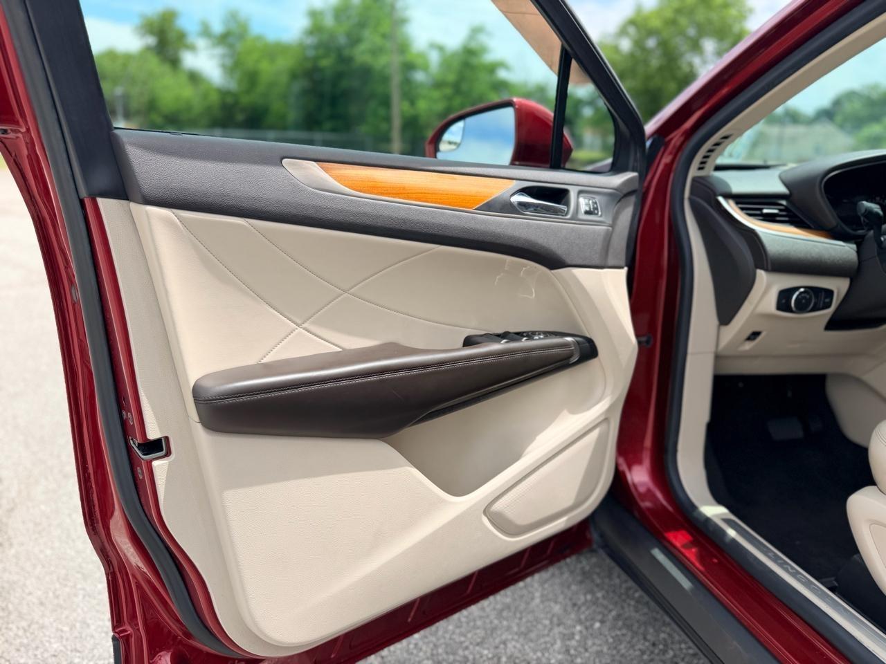 Lincoln MKC  2018