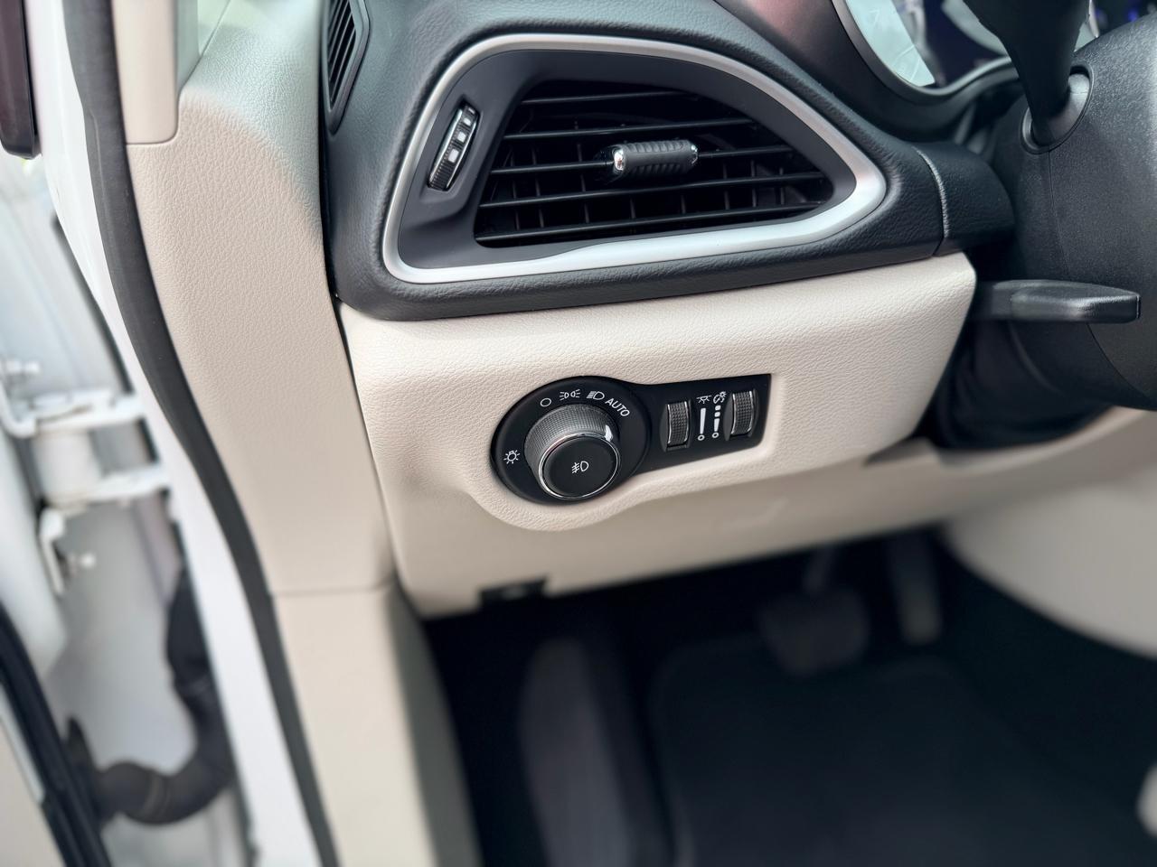 Chrysler Pacifica  2020