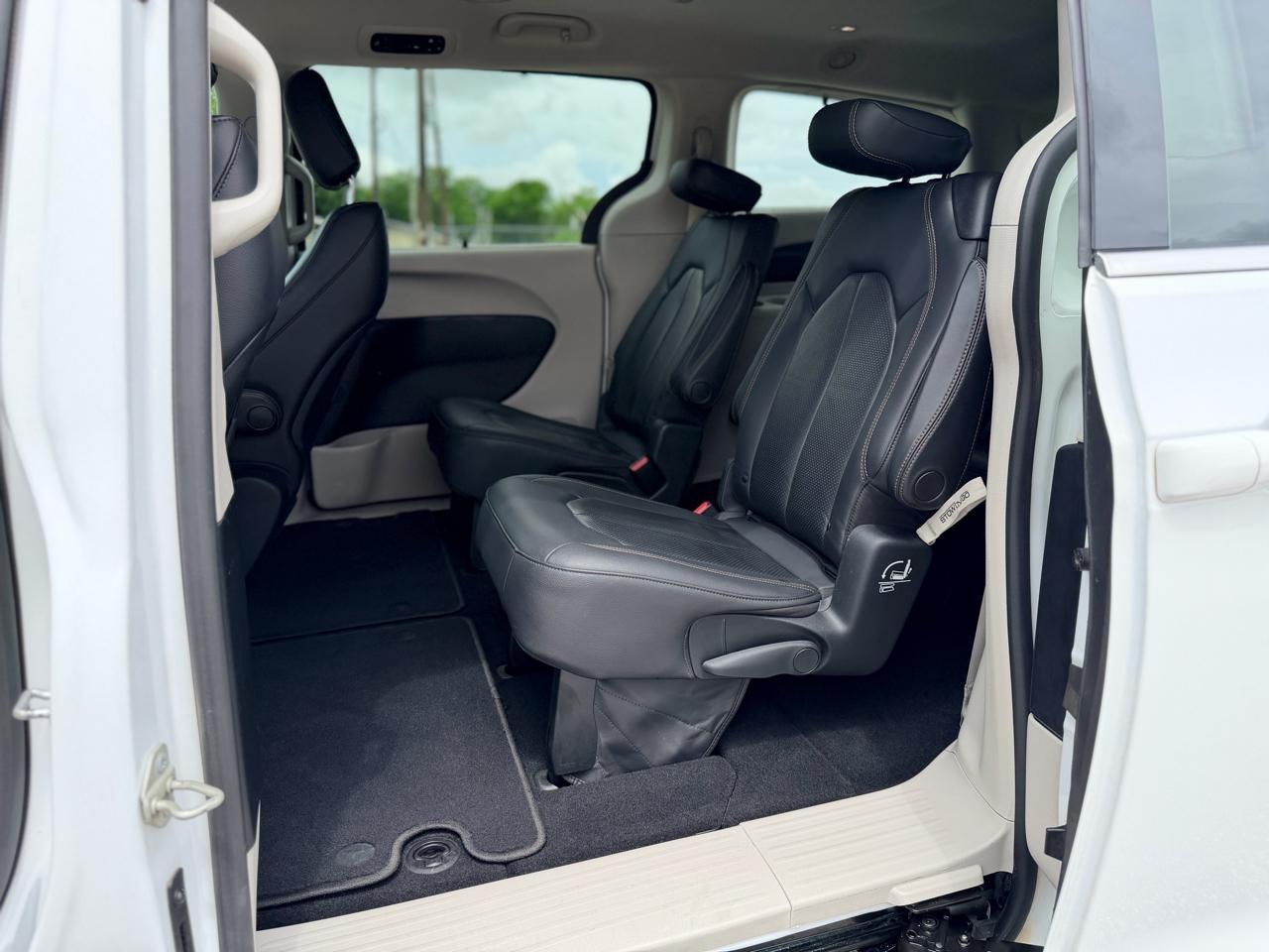 Chrysler Pacifica  2020