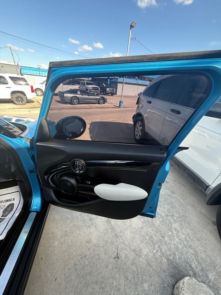 MINI Cooper  2015