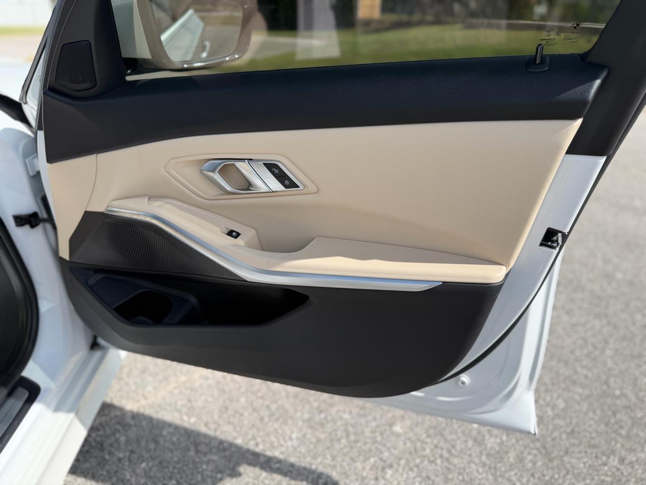 BMW 3-Series  2019