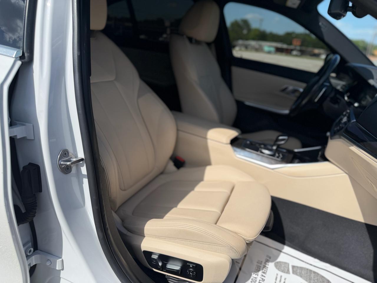 BMW 3-Series  2019