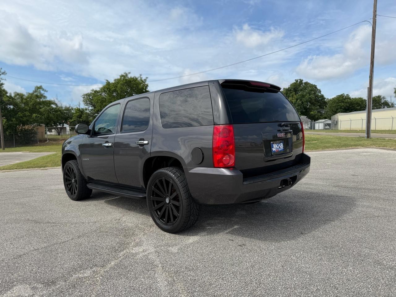 GMC Yukon  2011