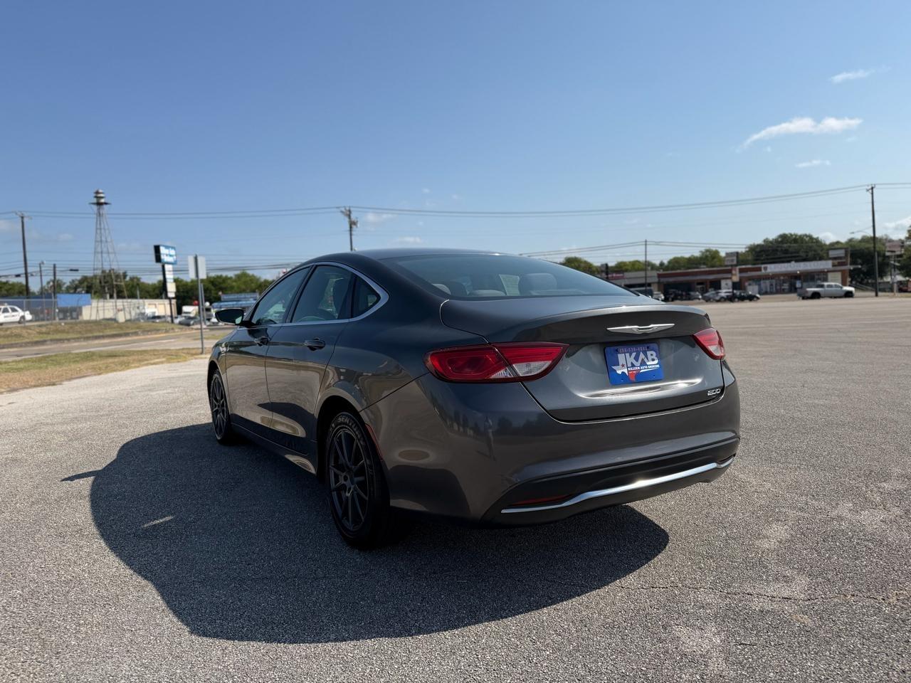 Chrysler 200  2015