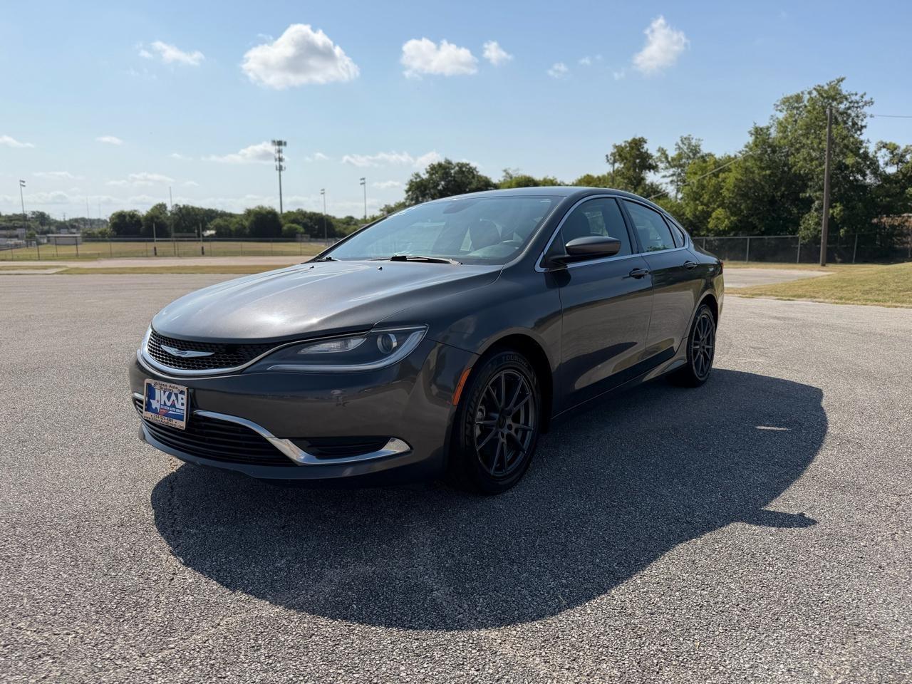 Chrysler 200  2015