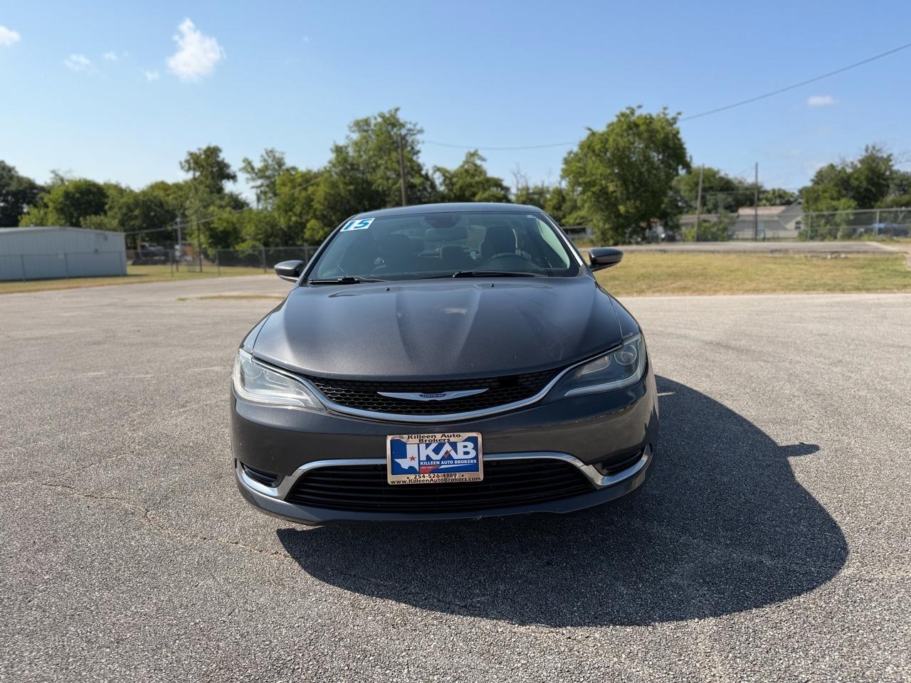 Chrysler 200  2015