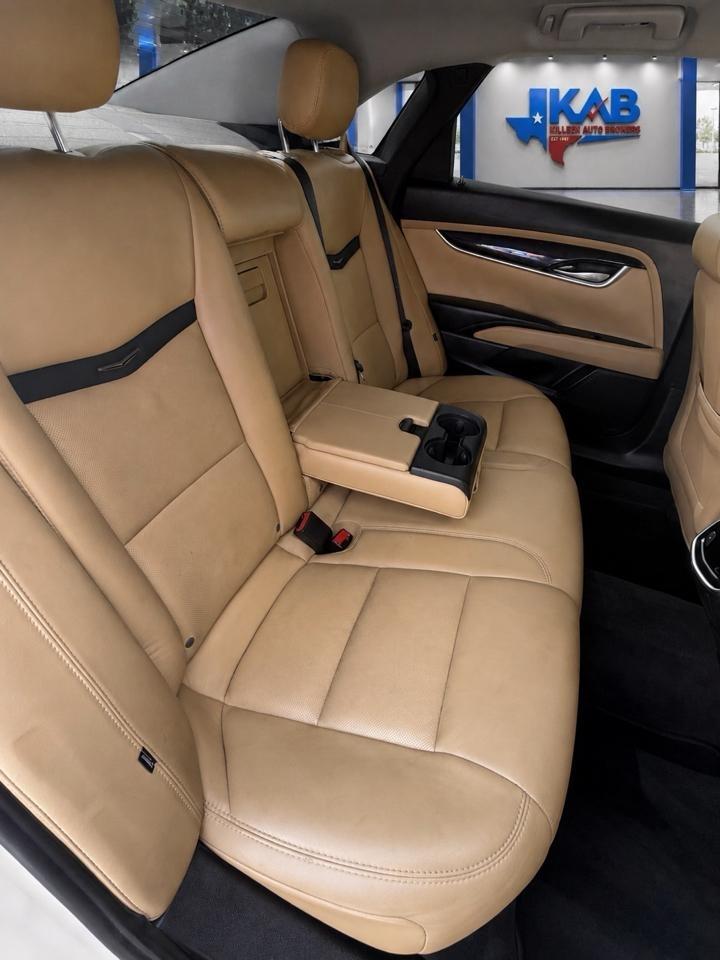 Cadillac XTS  2013