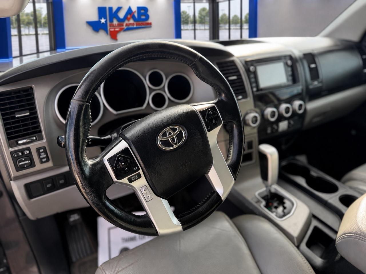 Toyota Sequoia  2015