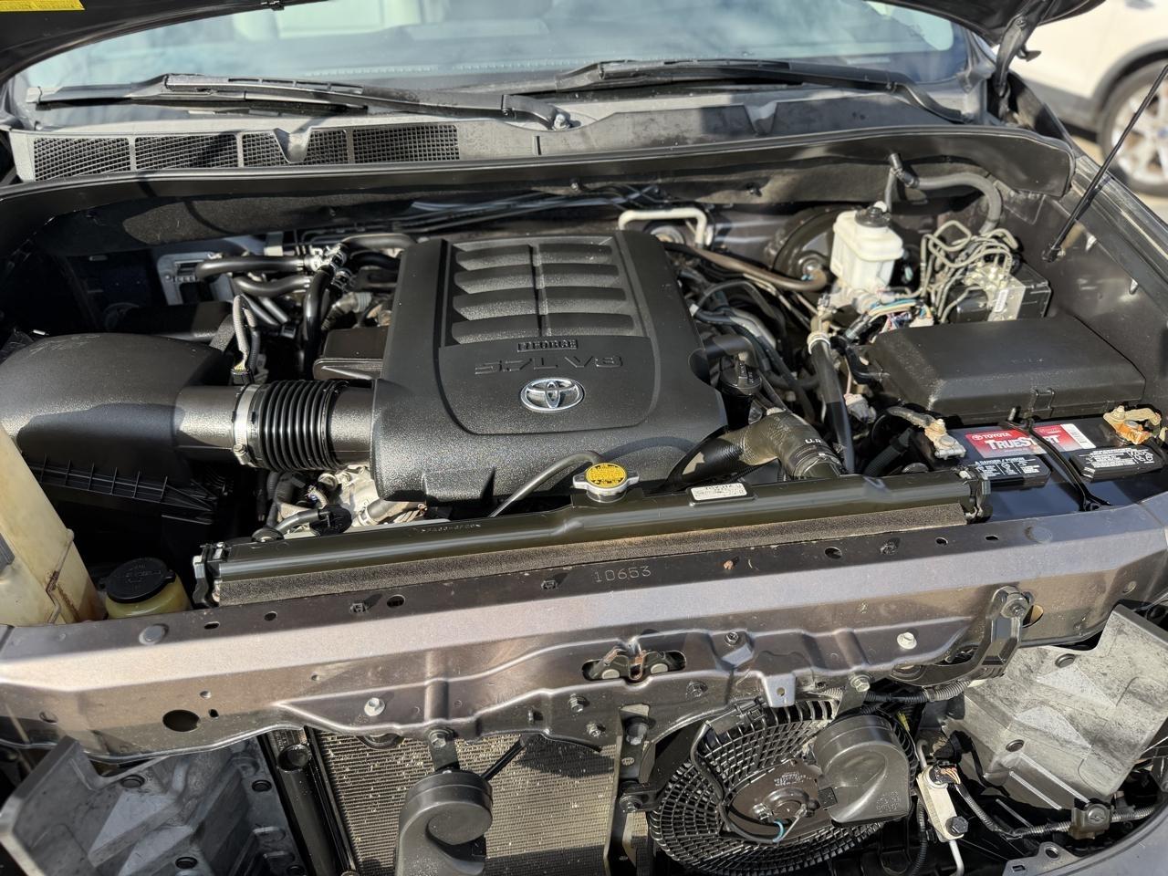 Toyota Sequoia  2015