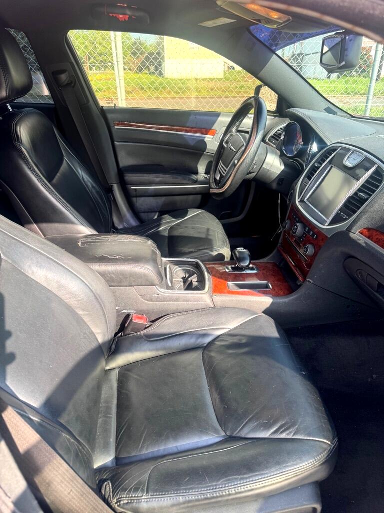 Chrysler 300  2012