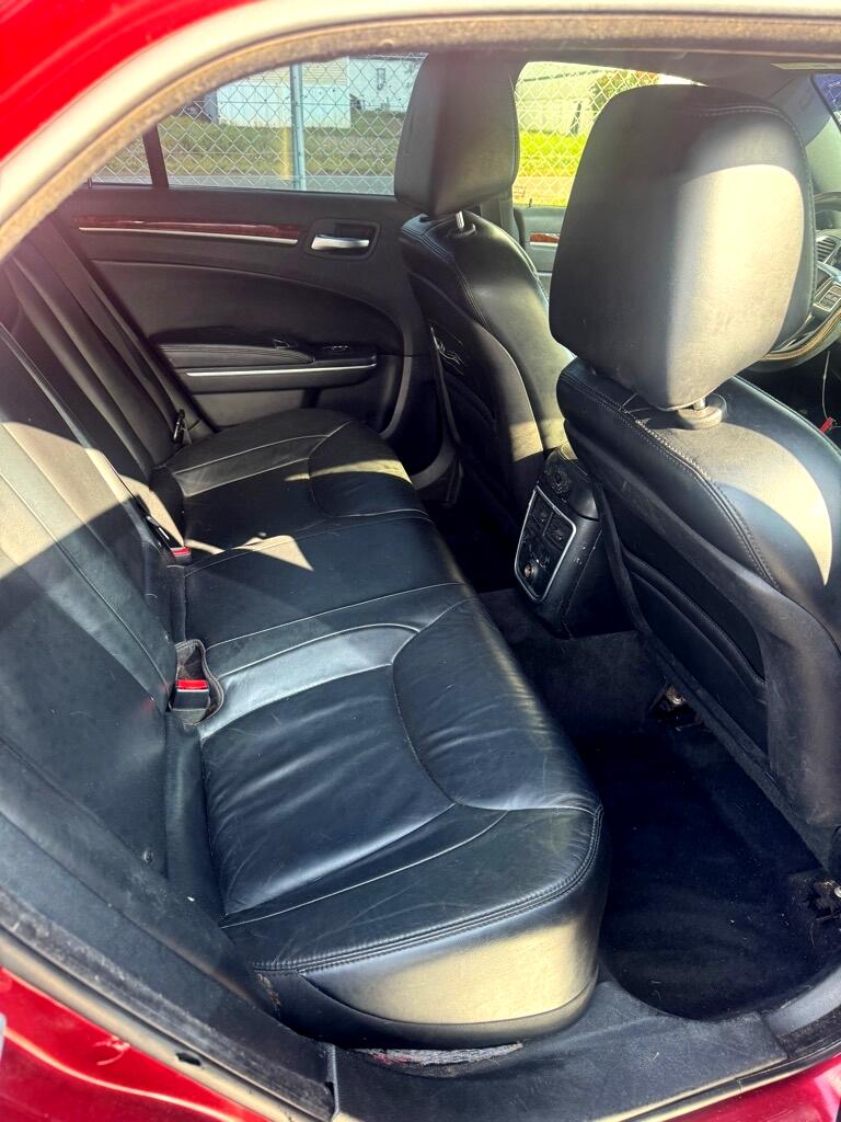 Chrysler 300  2012