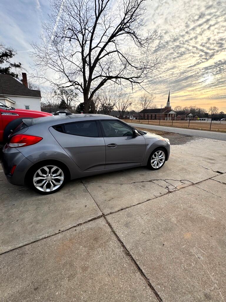 Hyundai Veloster  2013