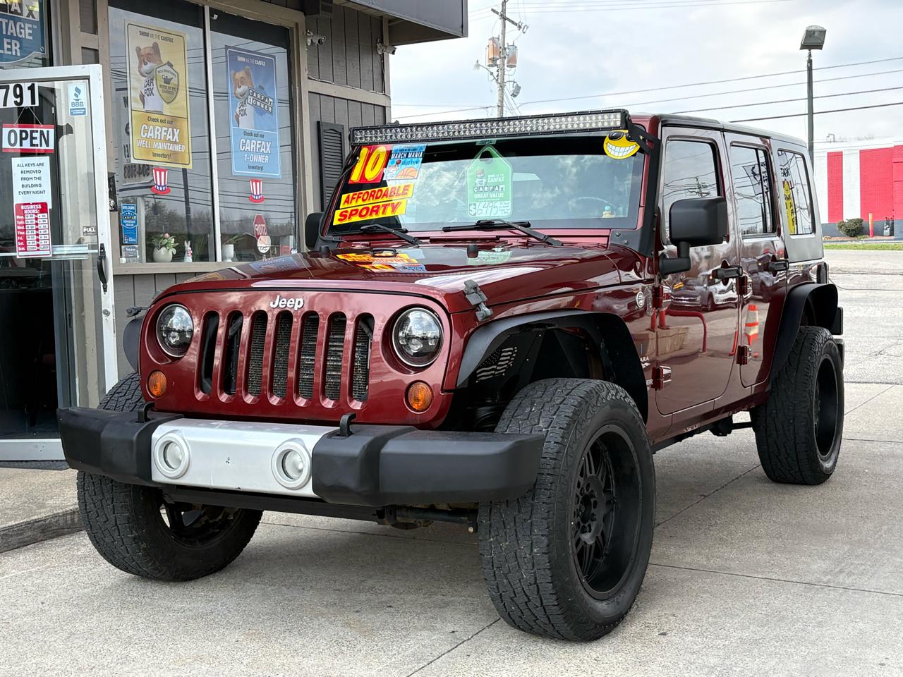 Jeep Wrangler Unlimited Sahara 4WD 2010