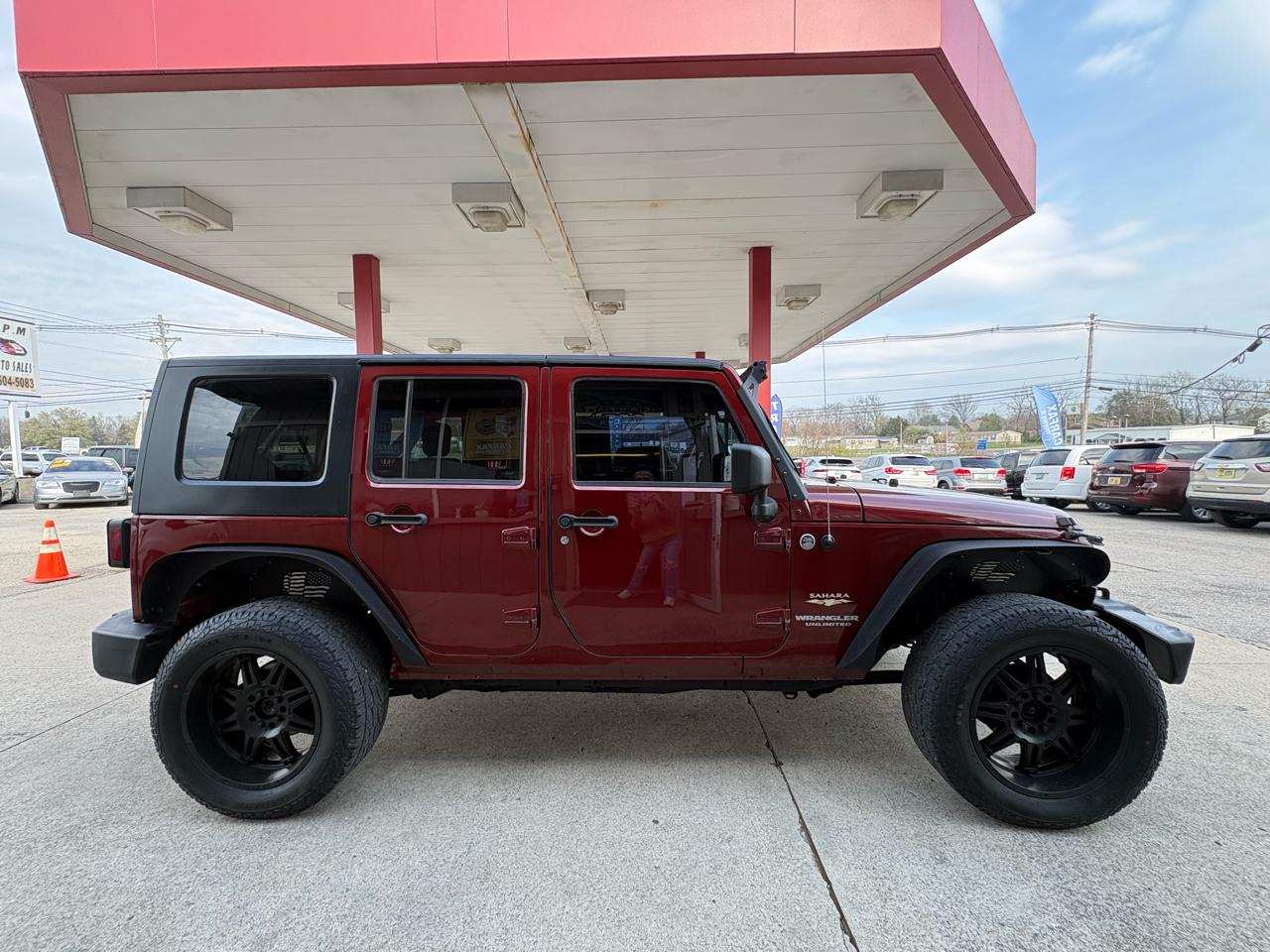 Jeep Wrangler Unlimited Sahara 4WD 2010