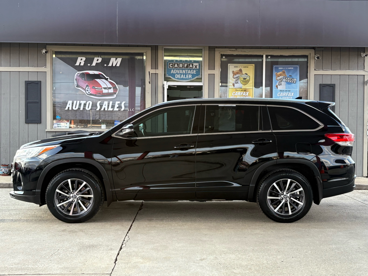 2017 Toyota Highlander XLE's photo