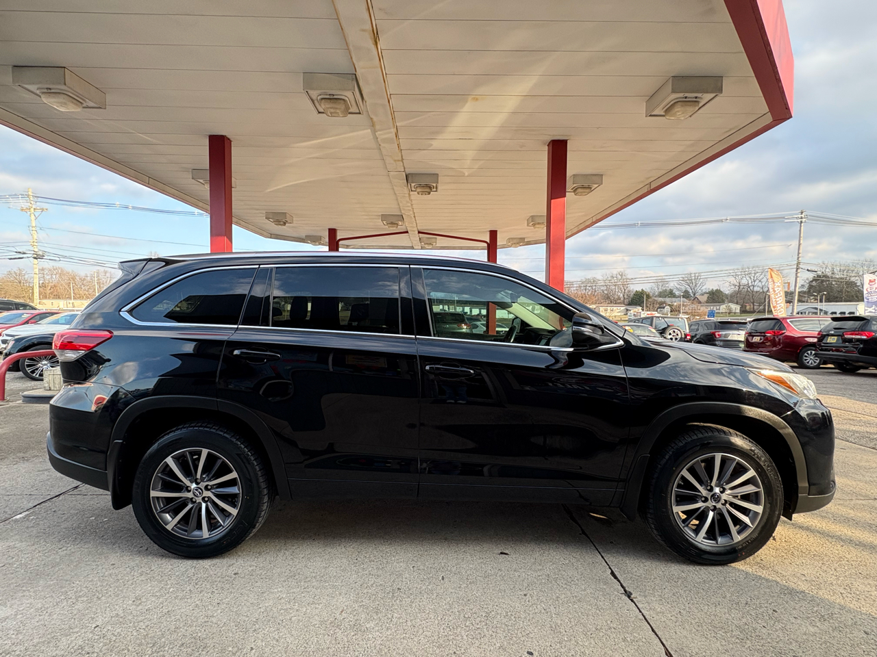 Toyota Highlander XLE AWD V6 2017