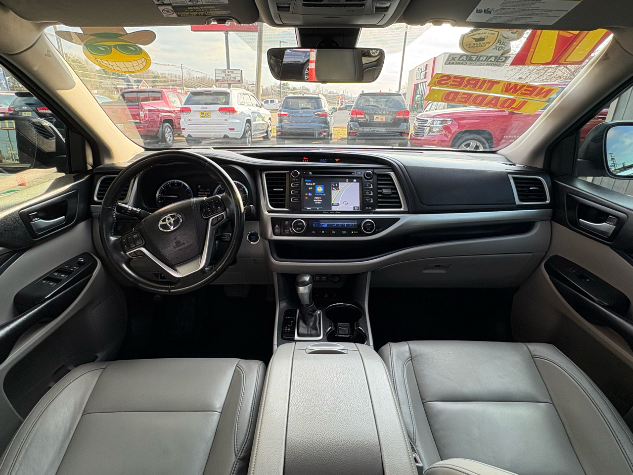 Toyota Highlander XLE AWD V6 2017