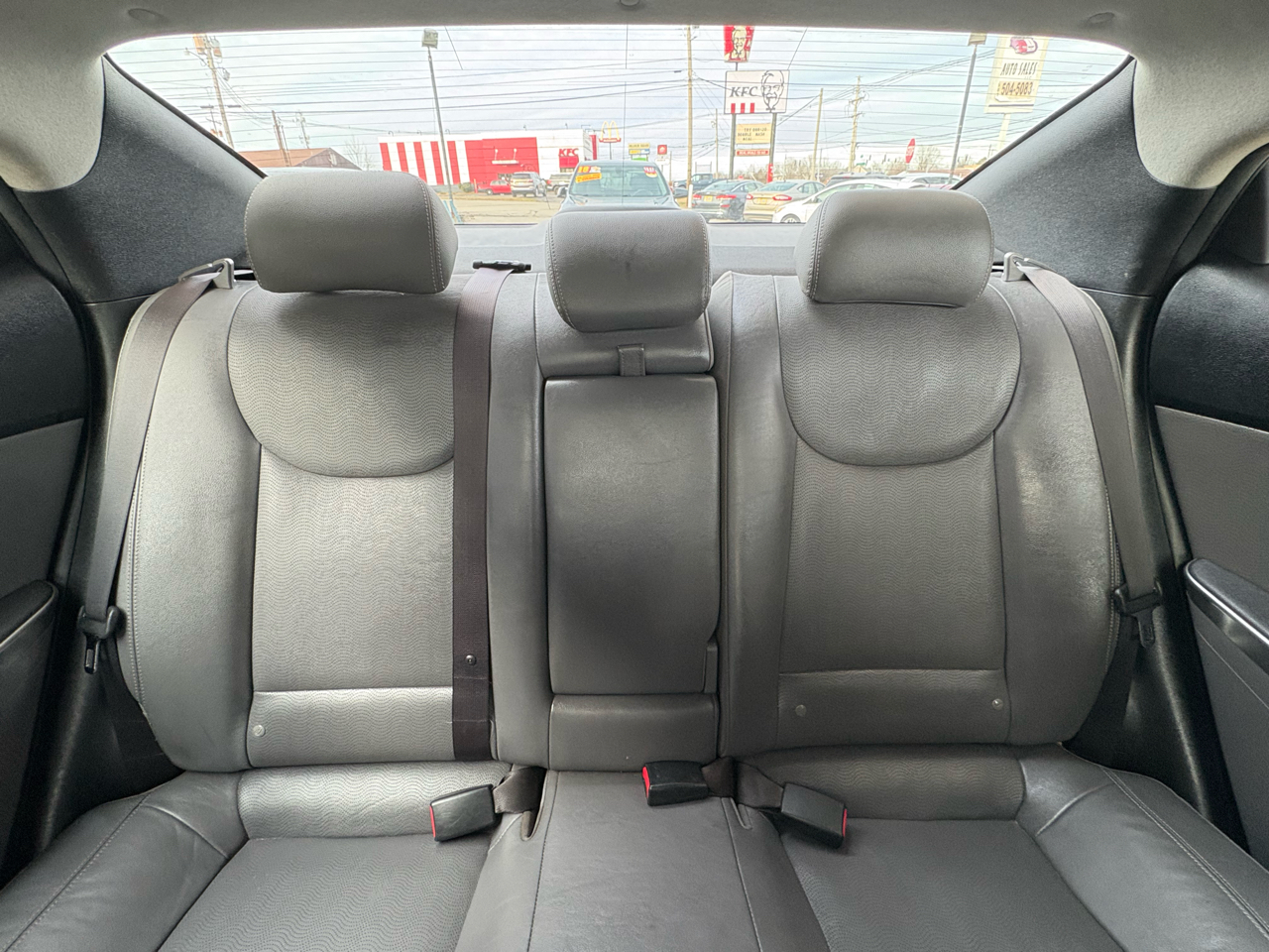 Hyundai Elantra GLS M/T 2013