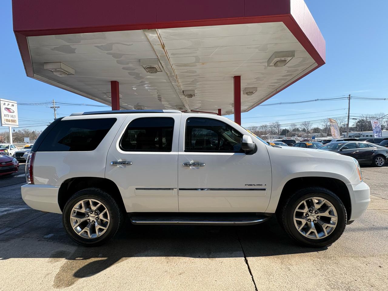 GMC Yukon Denali 4WD 2014