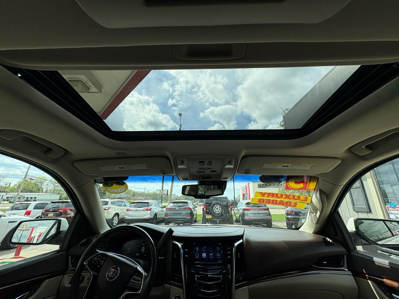 Cadillac Escalade ESV Luxury 4WD 2015