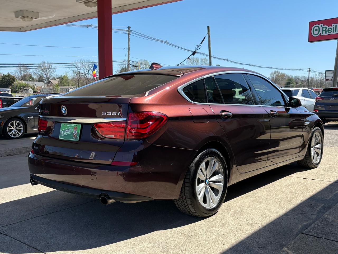 BMW 5-Series Gran Turismo 535i xDrive 2013