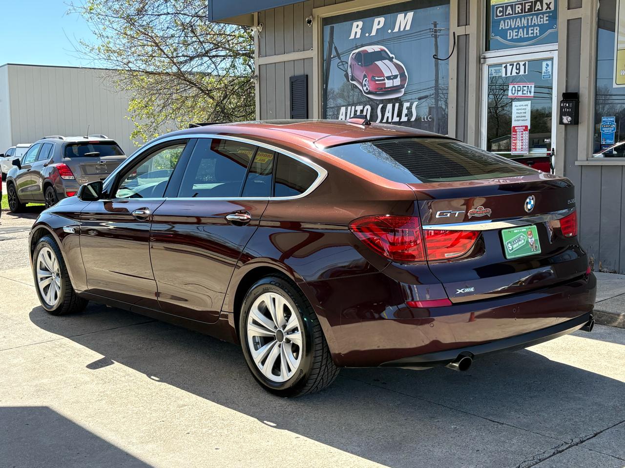 BMW 5-Series Gran Turismo 535i xDrive 2013