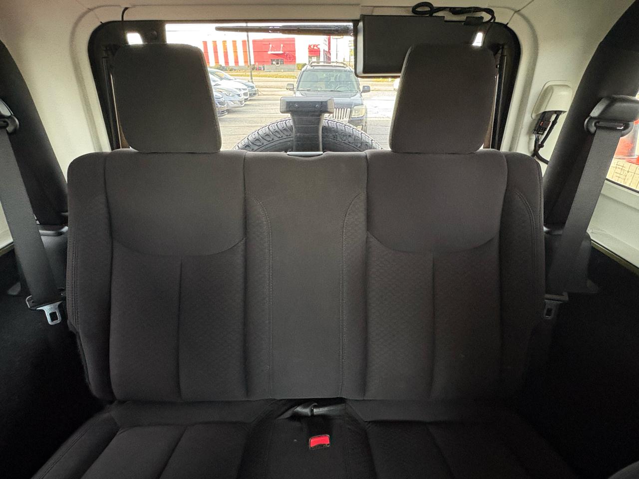 Jeep Wrangler Sport 4WD 2013