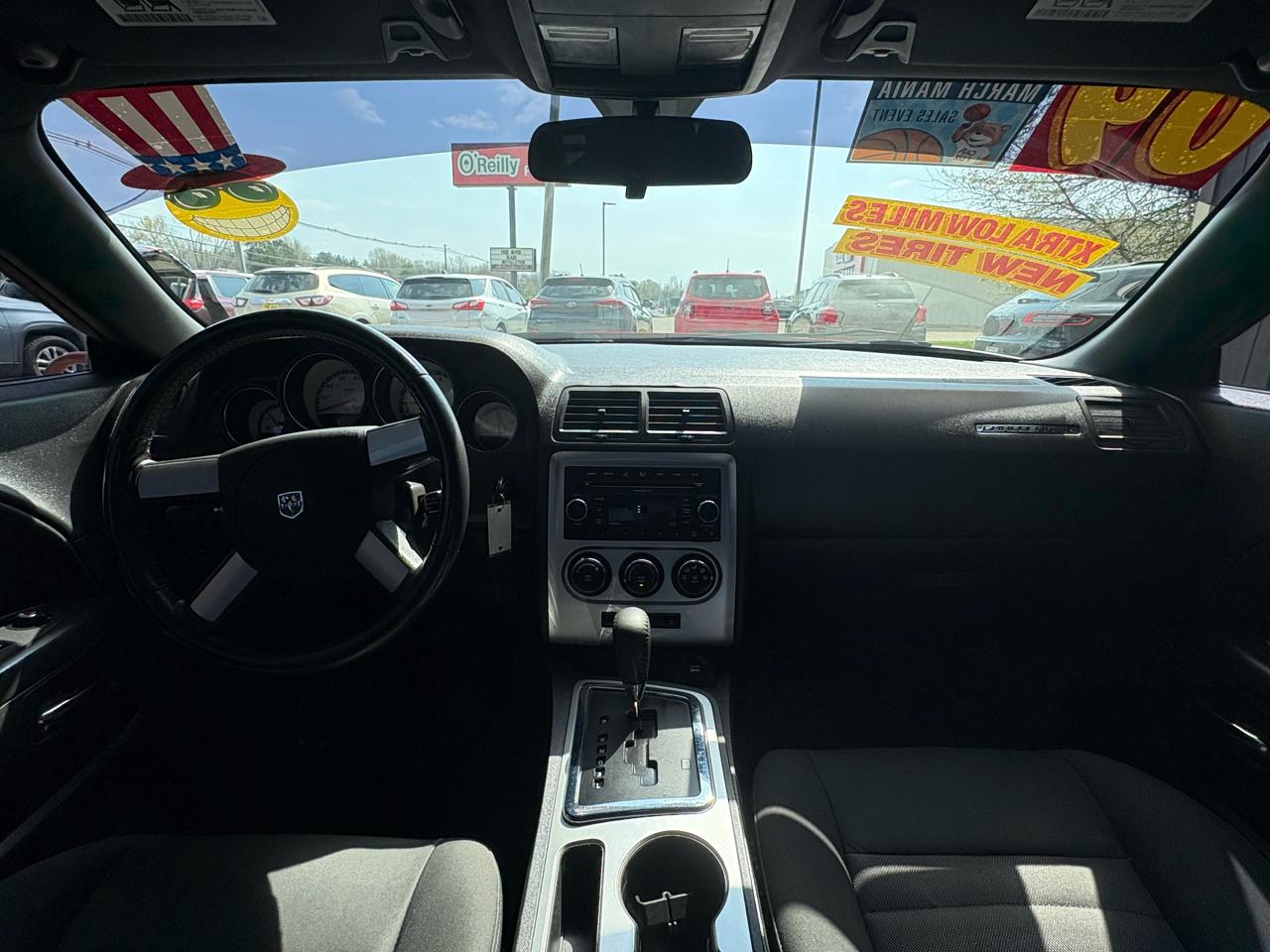 Dodge Challenger SE 2009