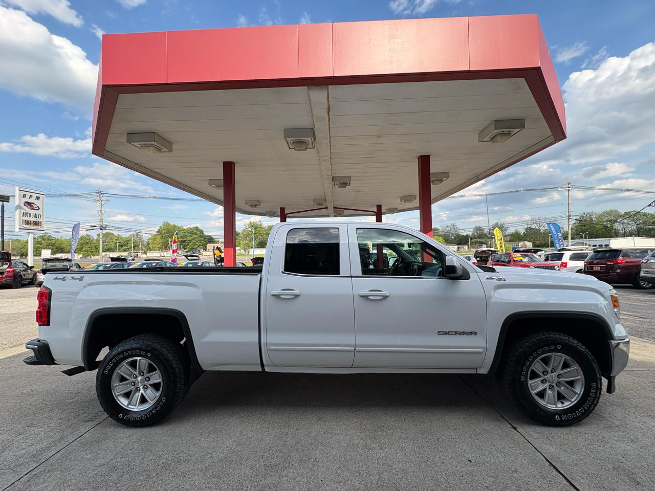 GMC Sierra 1500 SLE Double Cab 4WD 2015