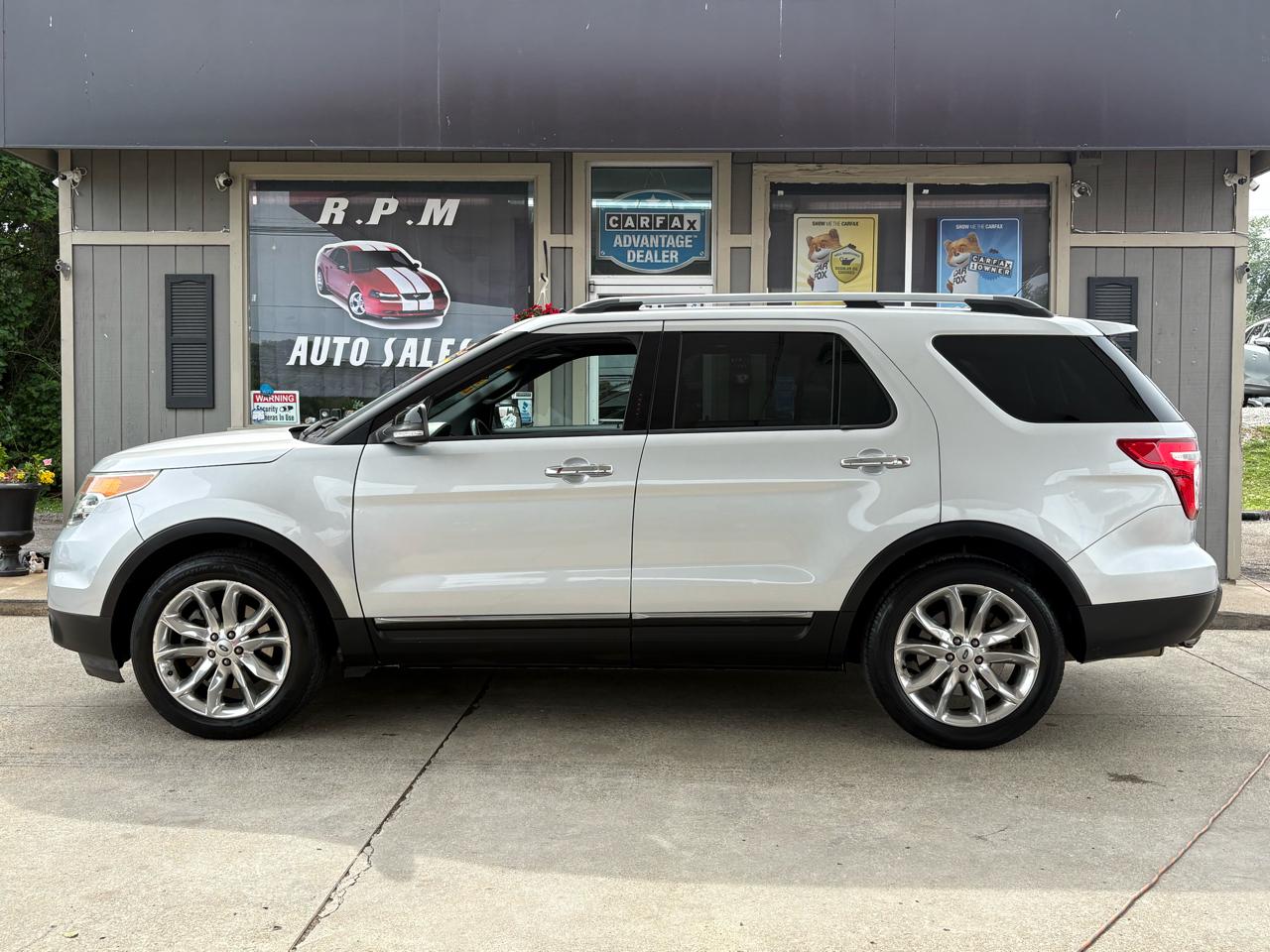 2015 Ford Explorer XLT 4x4's photo