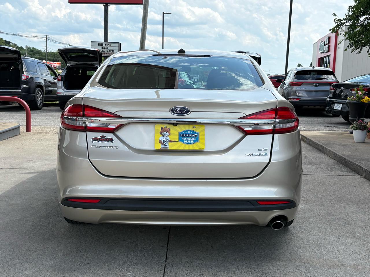 Ford Fusion Hybrid SE 2018