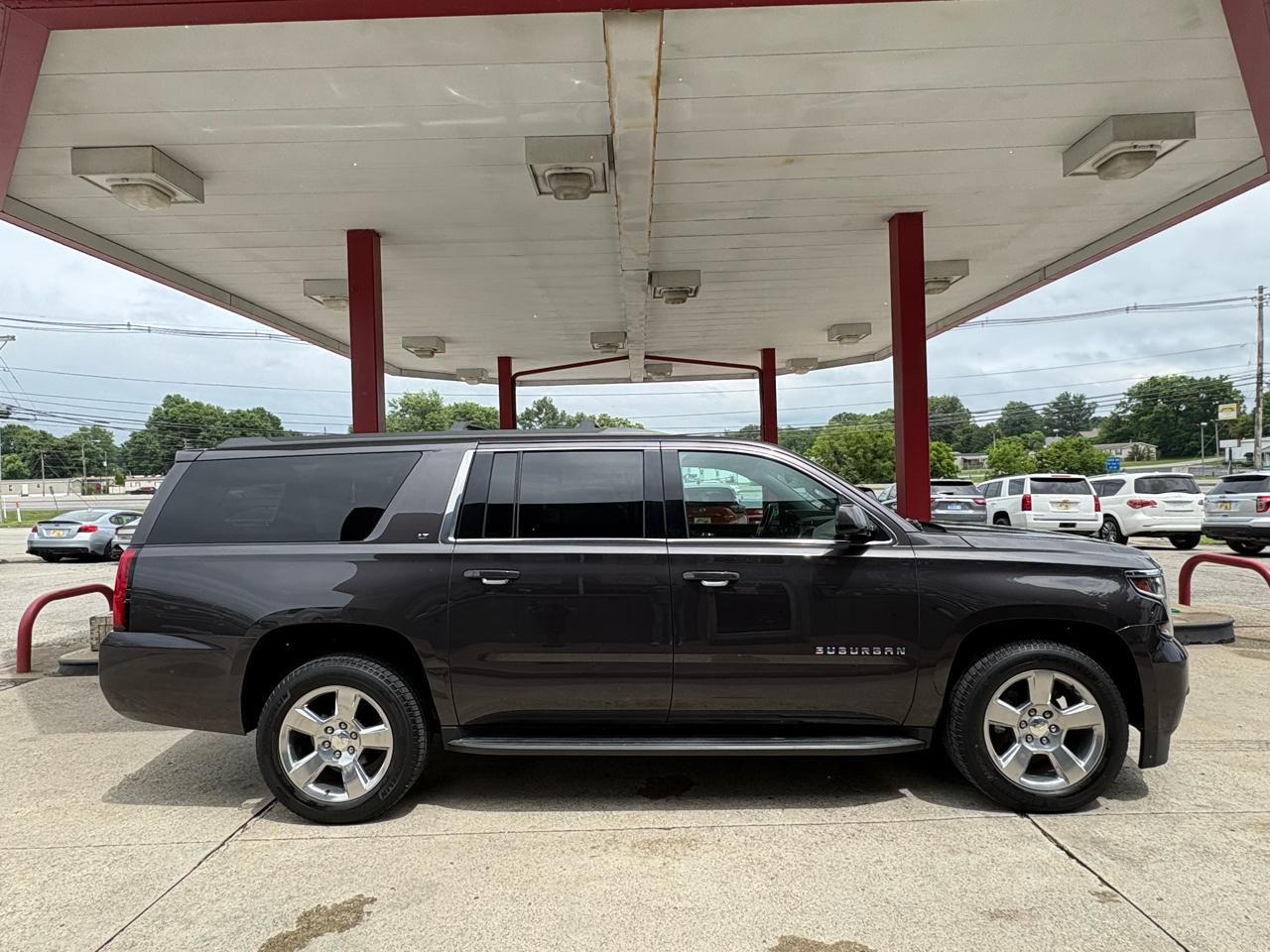 Chevrolet Suburban LT 4WD 2018