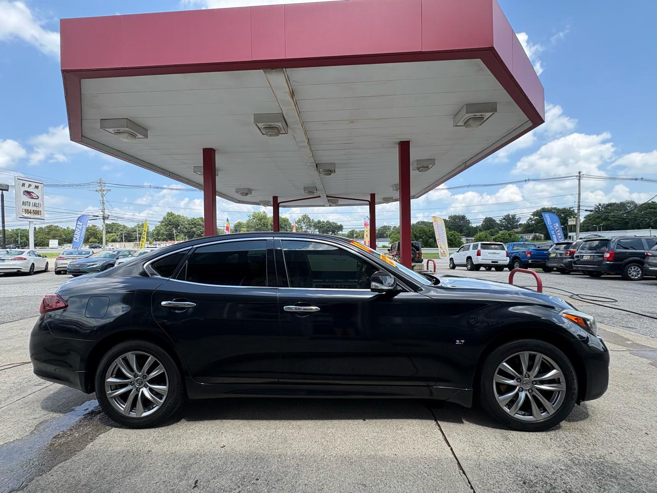 Infiniti Q70 3.7 AWD 2018