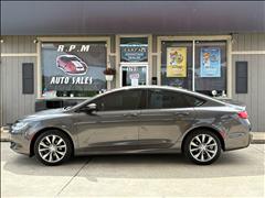 2016 Chrysler 200 