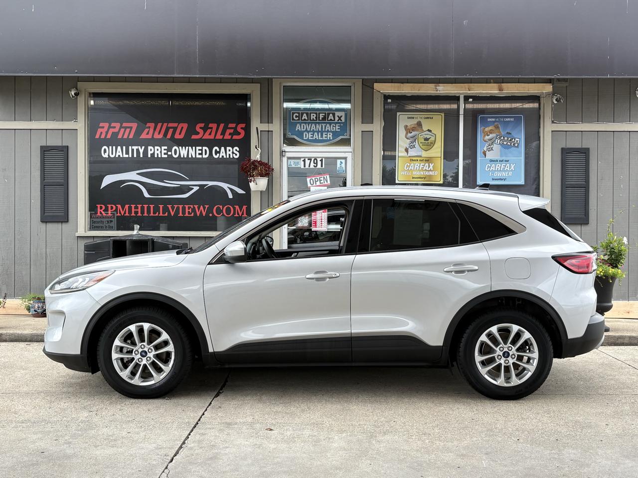 2020 Ford Escape SE