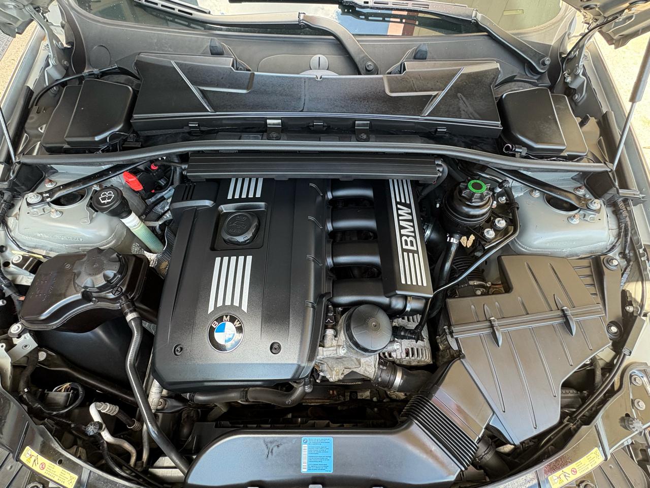 BMW 3-Series 328i Convertible 2009
