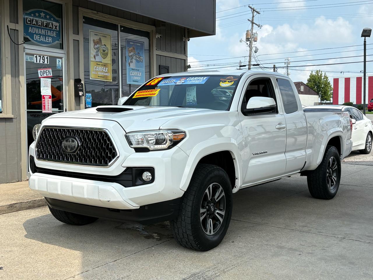 Toyota Tacoma SR5 Access Cab V6 6AT 4WD 2018