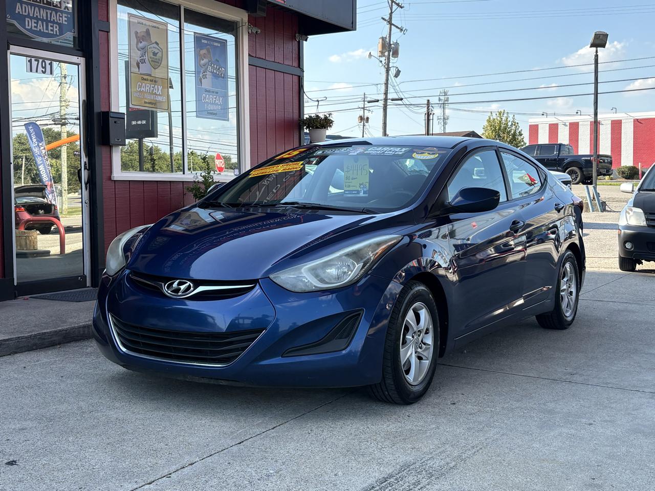 Hyundai Elantra SE 6AT 2015
